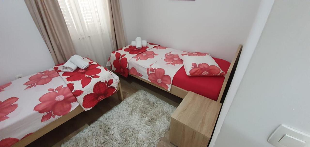 Apartments Agata شيبينيك المظهر الخارجي الصورة